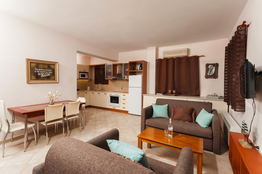 Villa Akros And Suites Keri エクステリア 写真