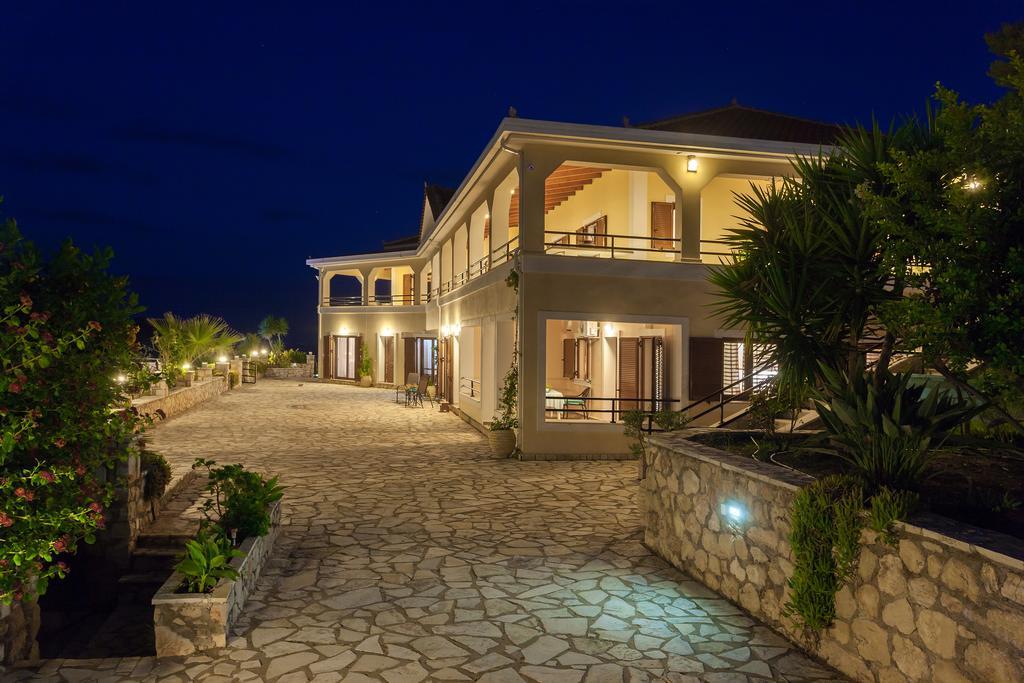 Villa Akros And Suites Keri エクステリア 写真